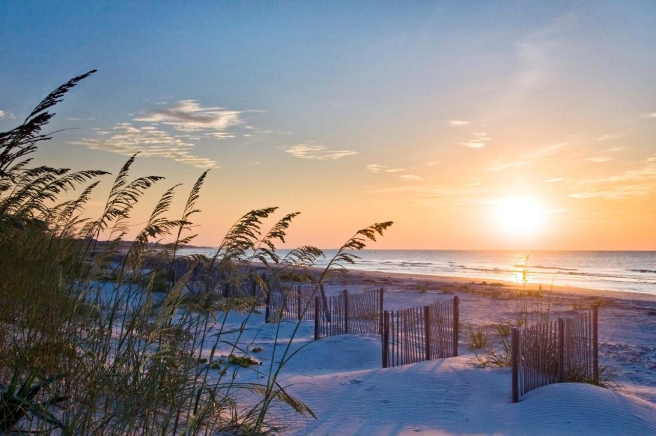 Ocean Dunes Villas #111, Beach Condo In Coligny Beach, 43 S Forest Beach Dr, Hilton Head Sc, Oceanfront Condo, Heated Pool, By Vacation Rental Hhi Хилтон-Хед-Айленд Экстерьер фото