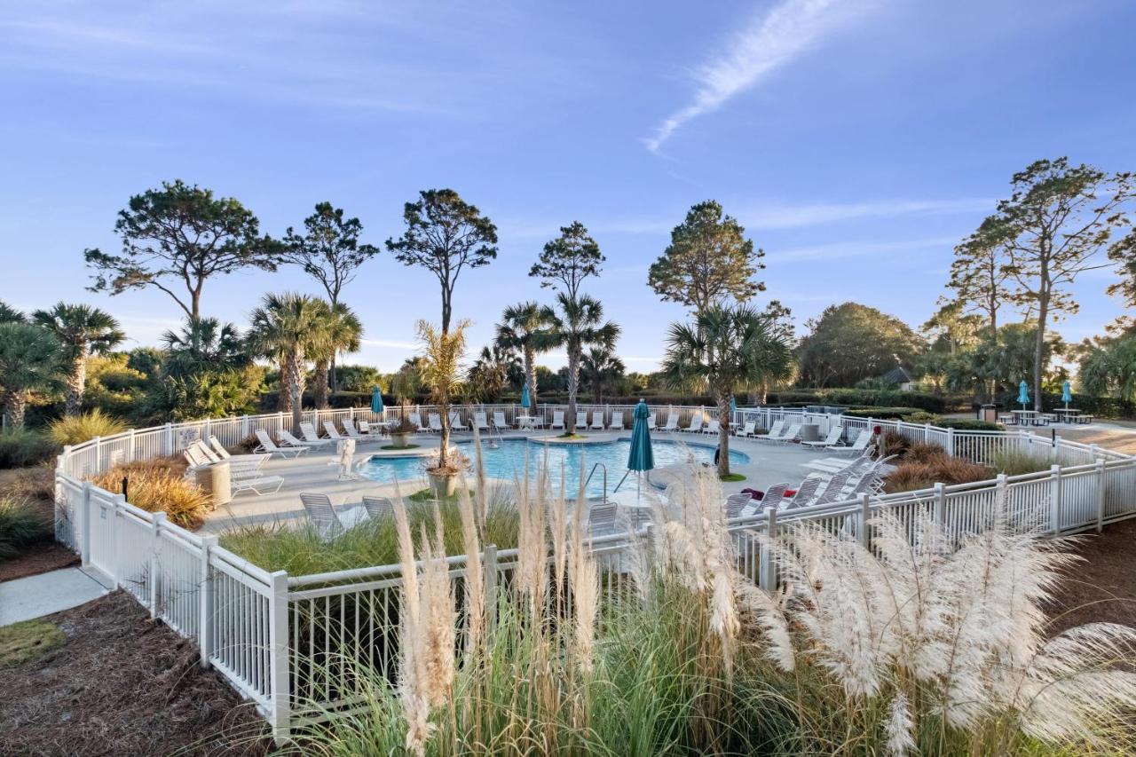 Ocean Dunes Villas #111, Beach Condo In Coligny Beach, 43 S Forest Beach Dr, Hilton Head Sc, Oceanfront Condo, Heated Pool, By Vacation Rental Hhi Хилтон-Хед-Айленд Экстерьер фото